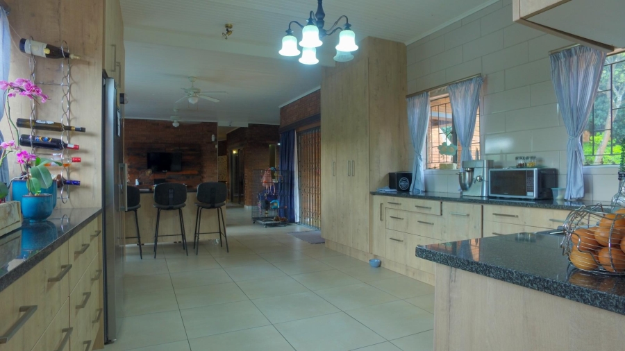 4 Bedroom Property for Sale in Safari Gardens North West